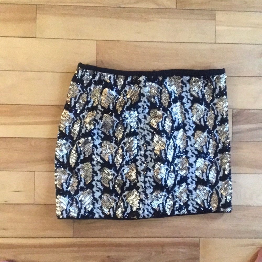 Guess black sequin leopard skirt